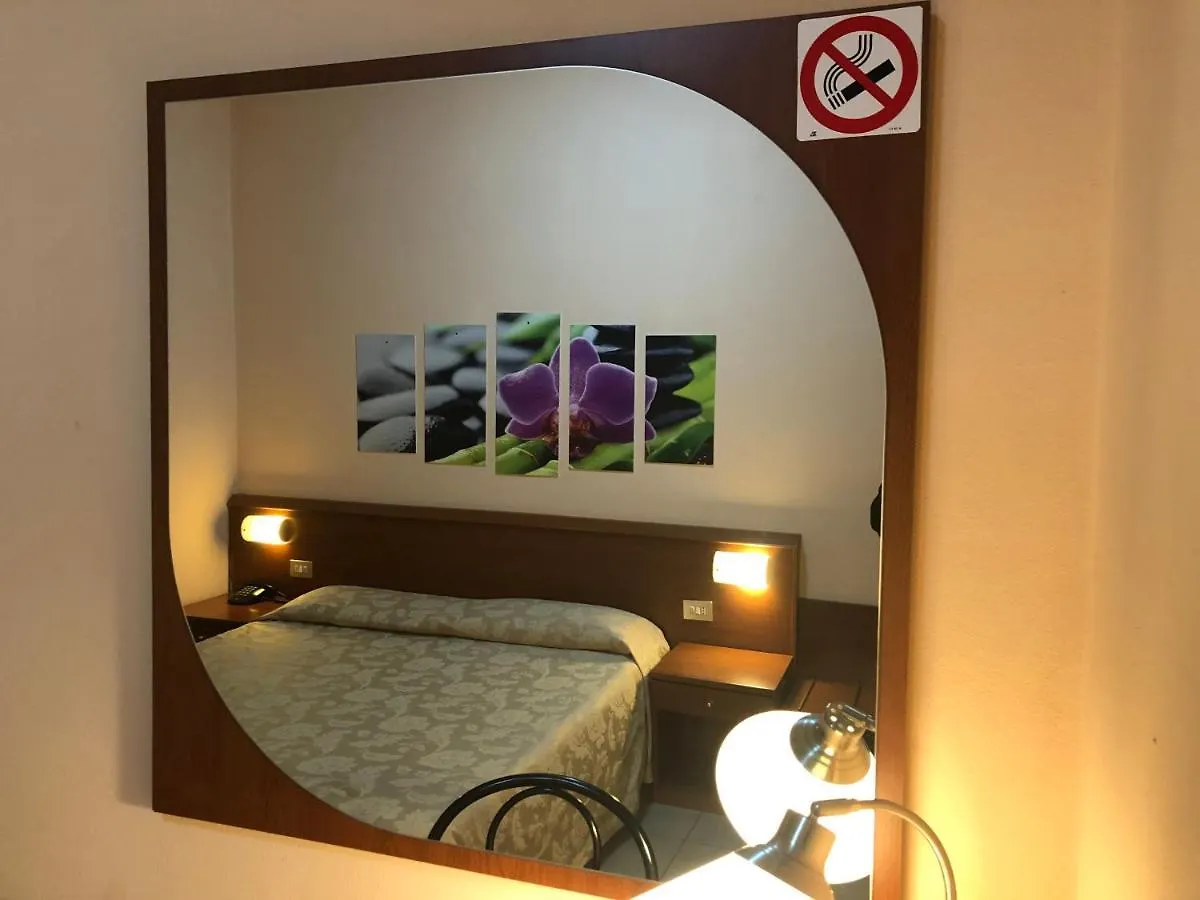 Hotel Paradiso Milan 2*,  Italy