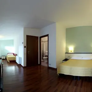 Lux Durante Отель
