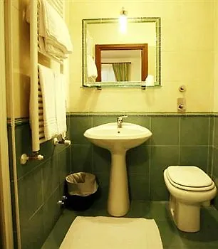 **  Hotel Paradiso Милан Италия