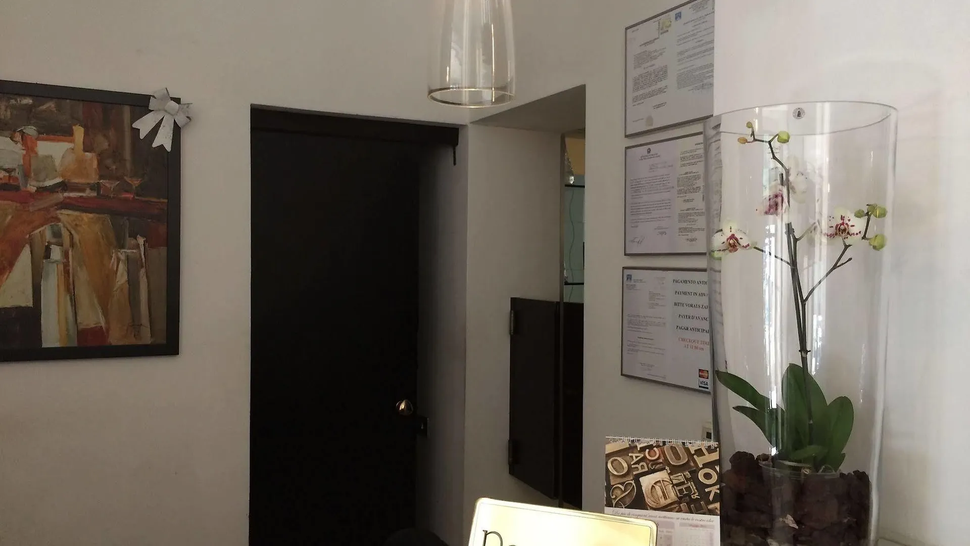 Hotel Paradiso Милан 2*,