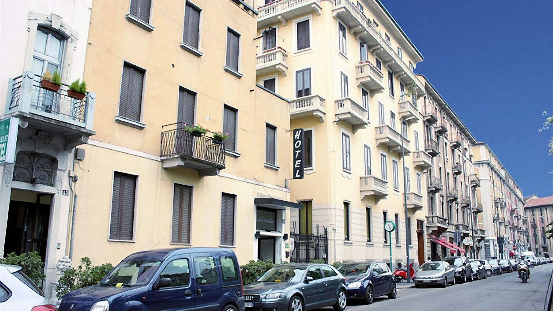 Hotel Paradiso Милан