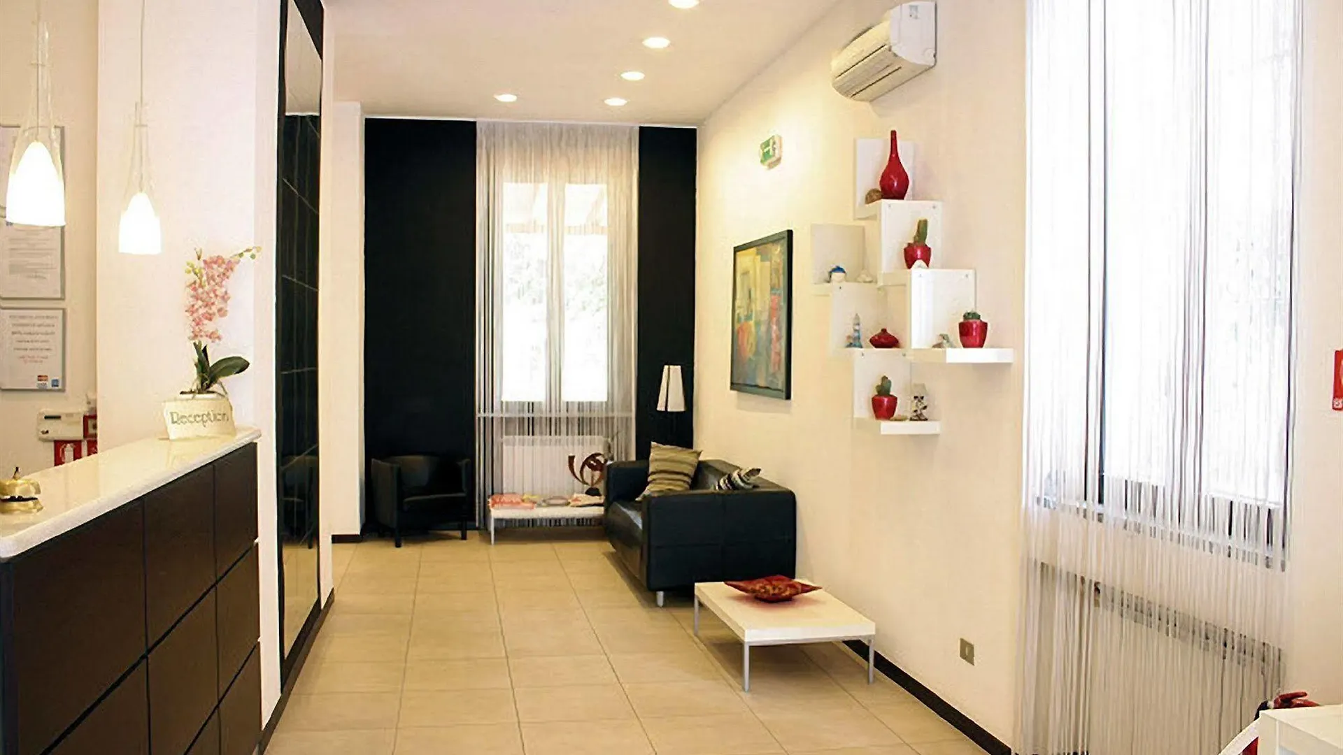 **  Hotel Paradiso Милан Италия