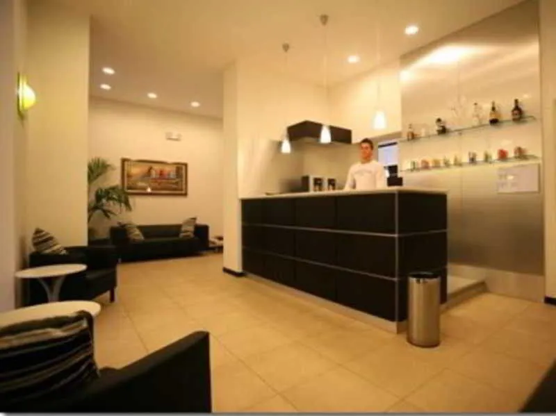 **  Hotel Paradiso Милан Италия